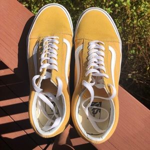 ✨Like NEW✨ Old Skool Yellow Vans